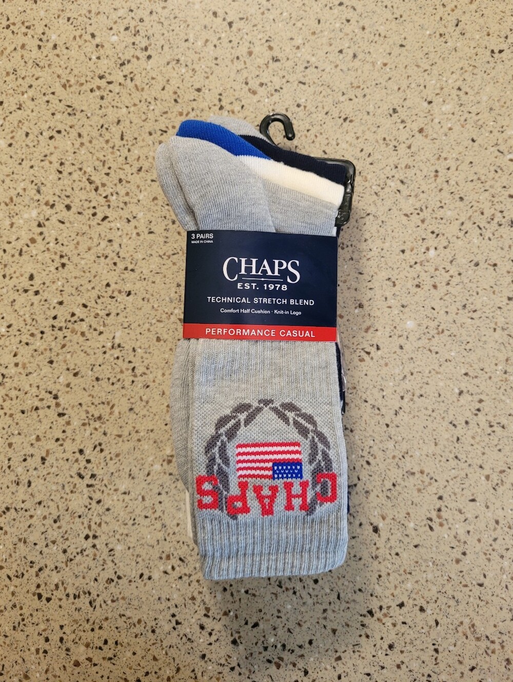 3-Pair Chaps Mens Techical Stretch Blend Cushioned Logo Performance Crew Socks